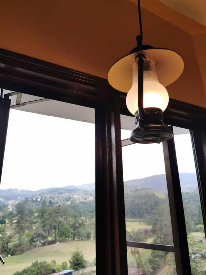 קמרון היילנדס My Home Apartment - Villa Dahlia Apartment מראה חיצוני תמונה